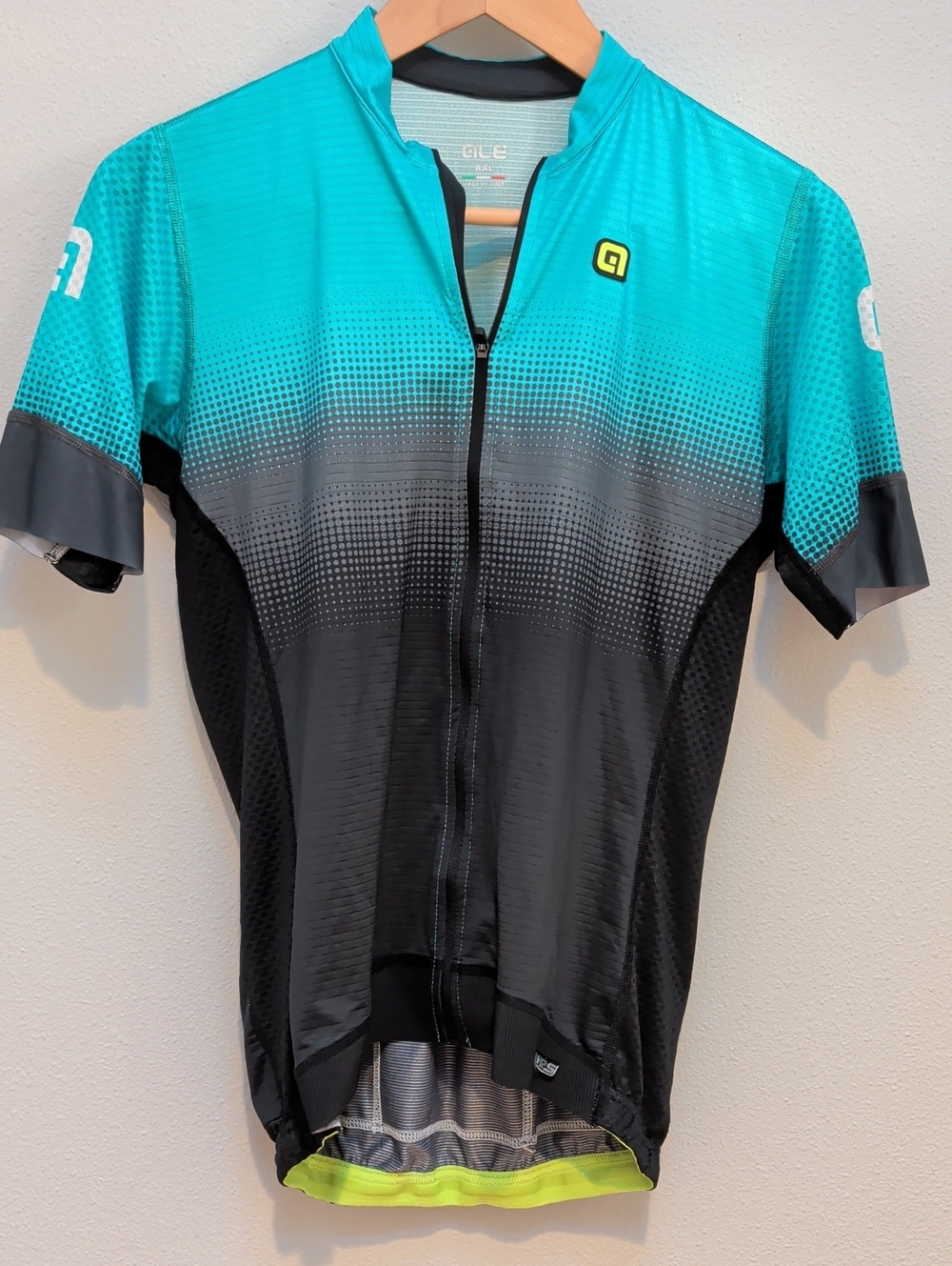 Women’s Teal and Black Cycling Jersey